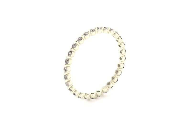 1.5mm shared prong wedding band