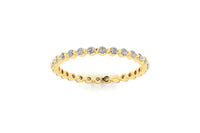 1.5mm shared prong wedding band