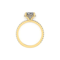 Classic Oval Gallery With Diamond Shank